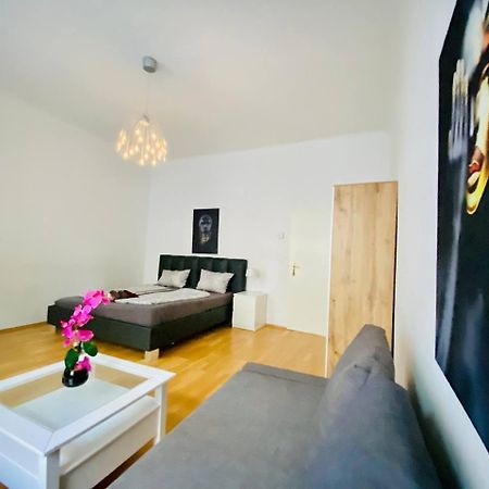 Family Apartment Th8 8 Vídeň Exteriér fotografie