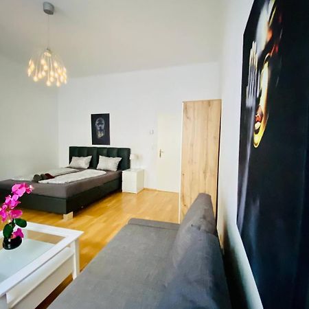 Family Apartment Th8 8 Vídeň Exteriér fotografie