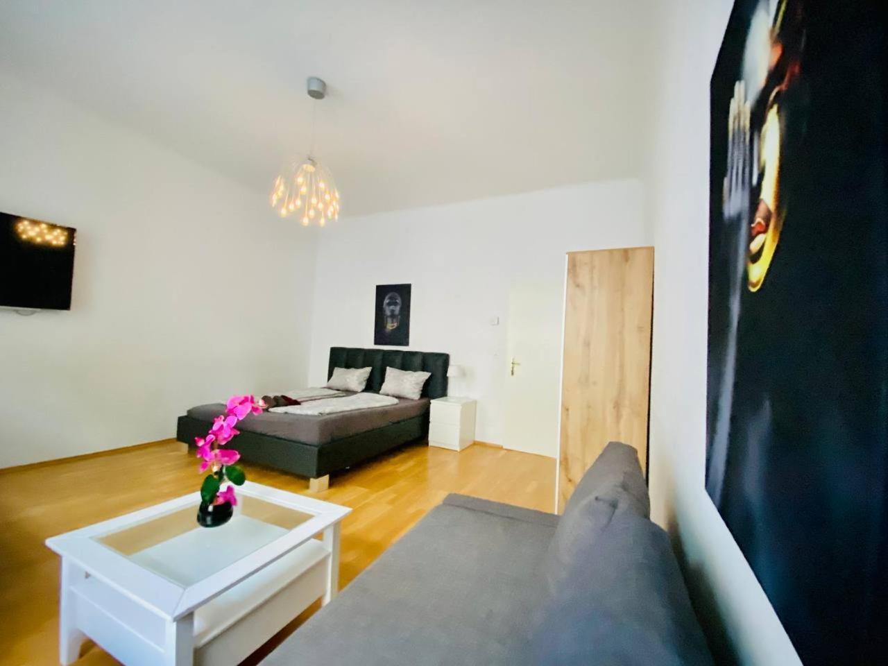 Family Apartment Th8 8 Vídeň Exteriér fotografie