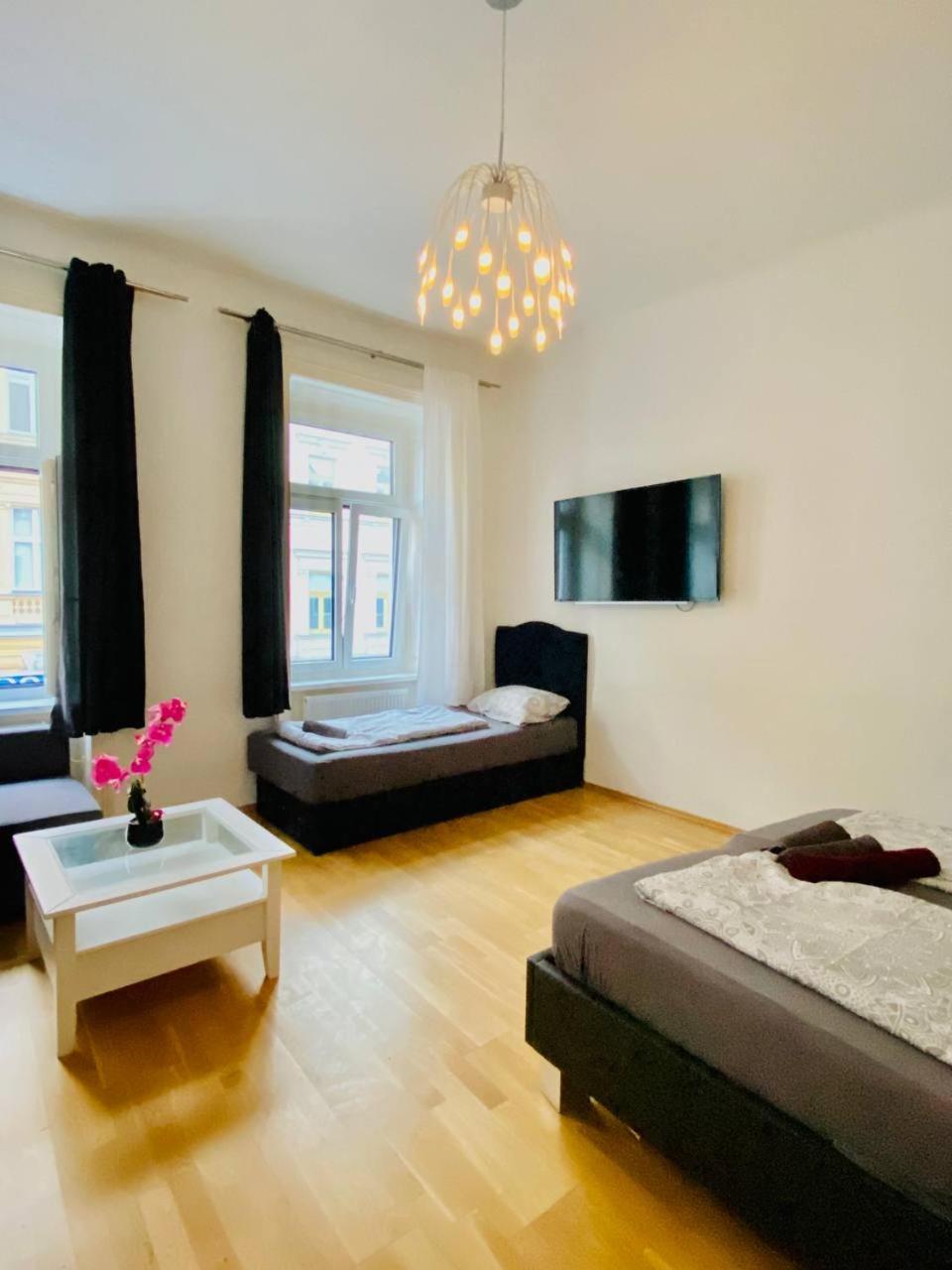 Family Apartment Th8 8 Vídeň Exteriér fotografie