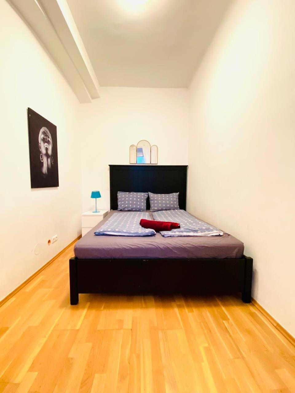 Family Apartment Th8 8 Vídeň Exteriér fotografie