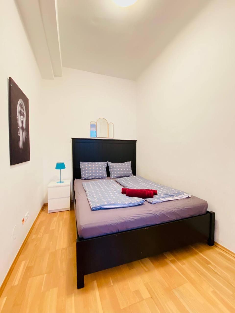 Family Apartment Th8 8 Vídeň Exteriér fotografie