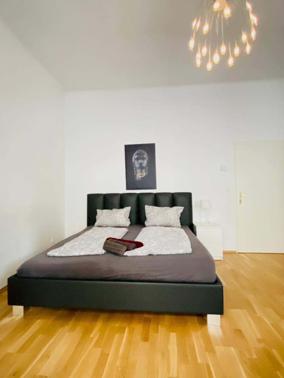 Family Apartment Th8 8 Vídeň Exteriér fotografie