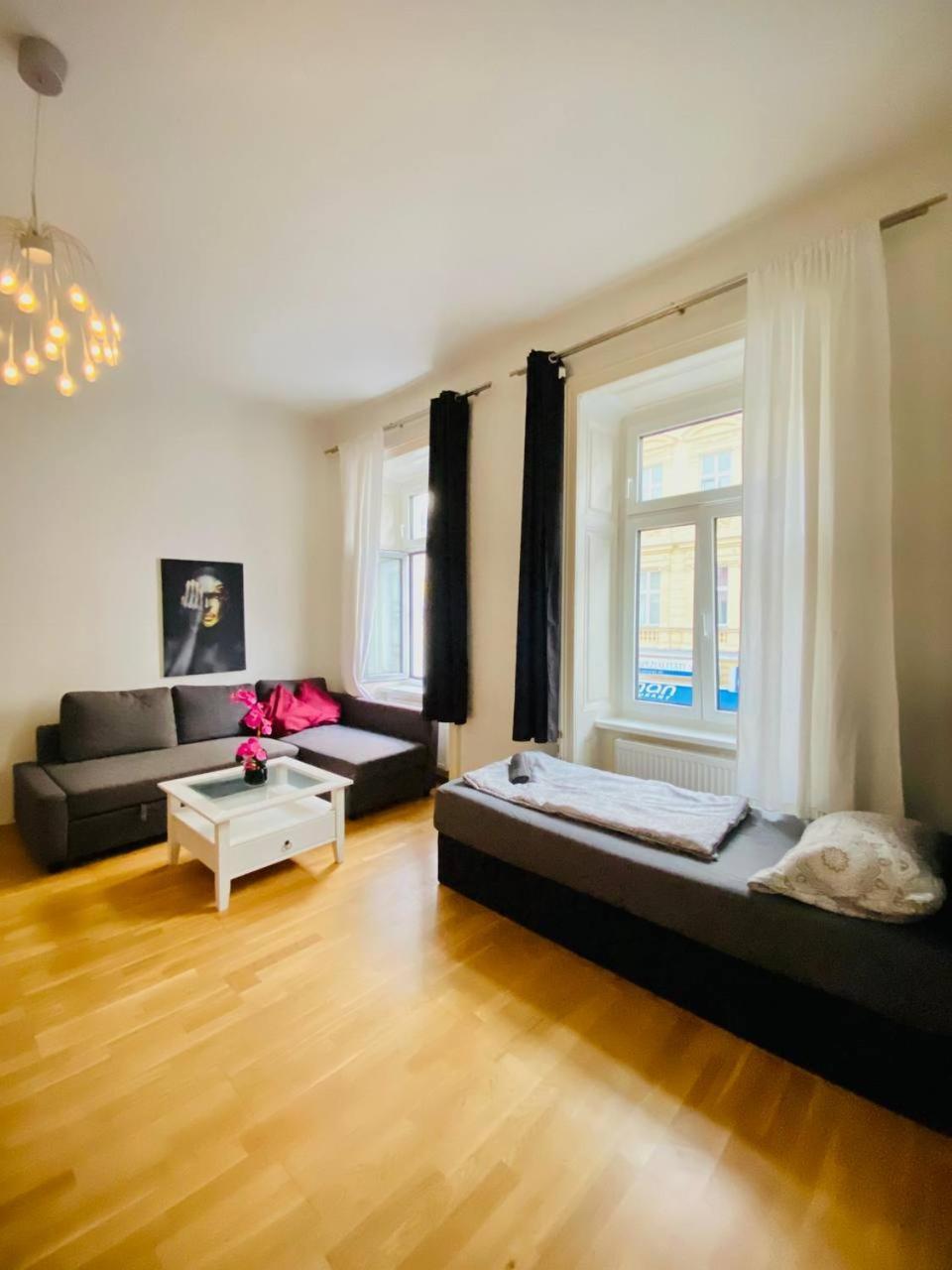 Family Apartment Th8 8 Vídeň Exteriér fotografie
